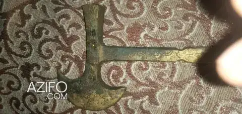 شاقور قديم من النحاس لهواة التحف والمقتنيات in Rabat, MOROCCO | Azifo