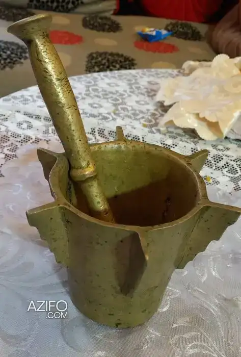 أقدم مهراز مغربي من النحاس بعمر يزيد على 200 سنة in Tanger-Assilah, MOROCCO | Azifo