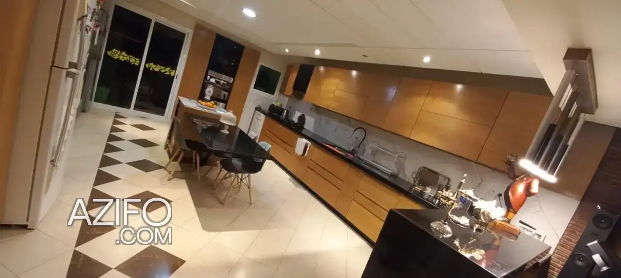 Villa à vendre à Marrakech – 450 m² in Marrakech, MOROCCO | Azifo