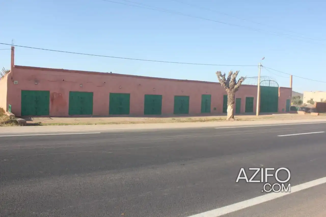 Local commercial à vendre à Marrakech – 2500 m² in Marrakech, MOROCCO | Azifo
