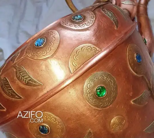 مقراج من نحاس الاحمر تحفة جميلة بعمر يزيد على 100 سنة in Meknes, MOROCCO | Azifo