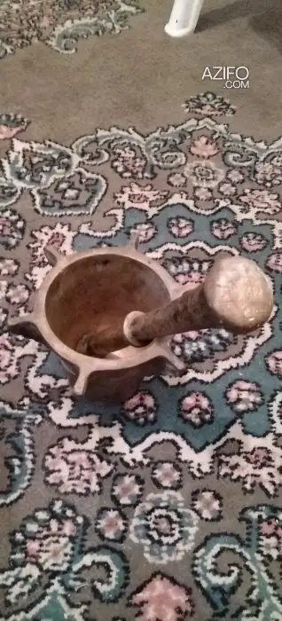 مهراز نحاسي بعمر يزيد على 50 سنة لهواة الأدوات التقليدية in Marrakech, MOROCCO | Azifo