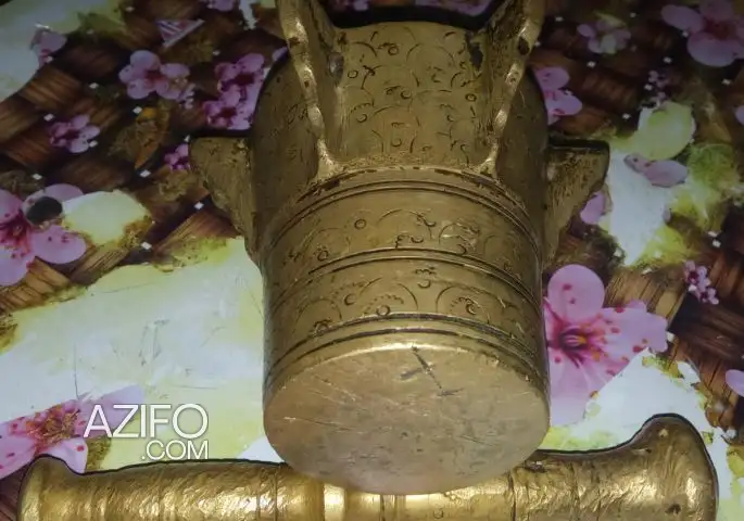 مهراز نحاسي قديم و حسكة حرين لهواة الأدوات التقليدية in الدار البيضاء, MOROCCO | Azifo