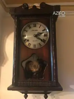 ساعة حاءطية قديمة بتاريخ 1918 ميلادية لهواة الساعات in Tanger-Assilah, MOROCCO | Azifo