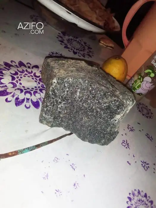 أحجار نيزاك للمهتمين بفحص الصخور واقتنائها in Tanger-Assilah, MOROCCO | Azifo