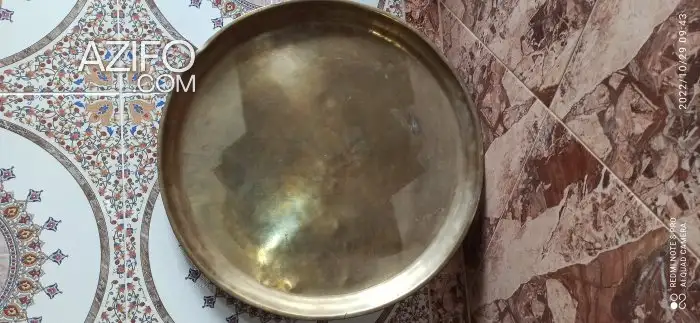 صينية نحاس بعمر يزيد على 120 سنة لهواة الأواني والمقتنيات in Casablanca, MOROCCO | Azifo