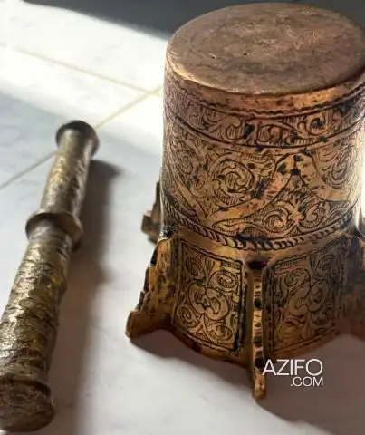 مهراز للاقتناء من النحاس بعمر يزيد على 50 سنة in Mohammedia, MOROCCO | Azifo