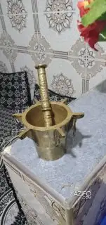 مهراز من النحاس الصافي قديم عمره أكثر من 80 سنة in Rabat, MOROCCO | Azifo