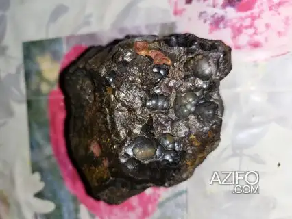 نيزك حقيقي للمهتمين بفحص الصخور واقتنائها in الدار البيضاء, MOROCCO | Azifo