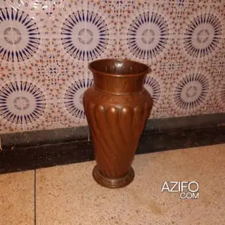 مزهرية قديمه من النحاس للديكور وهواة المقتنيات in Casablanca, MOROCCO | Azifo