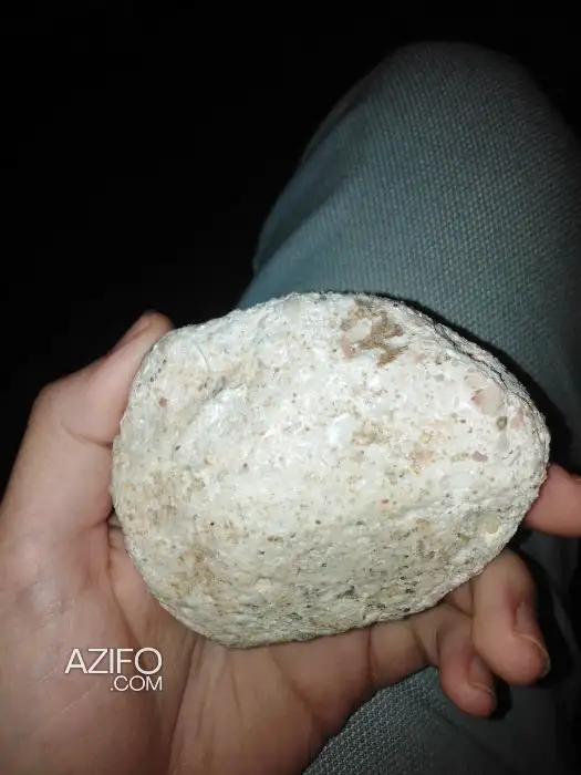 نيزك قمري للمهتمين بفحص الصخور واقتنائها in Casablanca, MOROCCO | Azifo